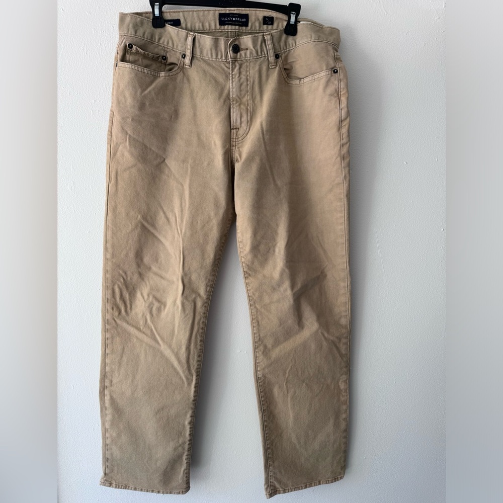 Mens Lucky Brand 363 Straight legged Khaki Jeans